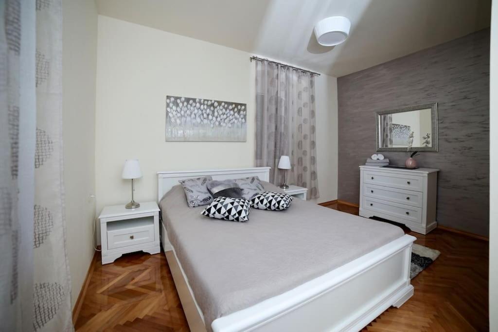 New Renovated Appartment Mauri 포레치 외부 사진